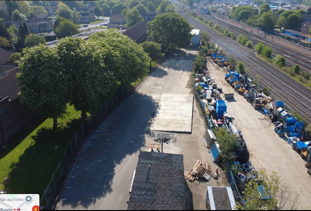 Station Yard, Ickenham Road - Station Tard Ickenham Road 2.PNG