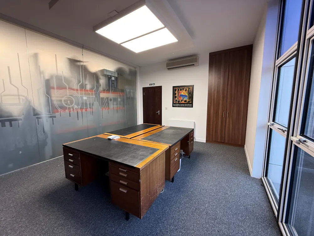 Suite 1, 6 Edge Business Centre - edge 4.jpg