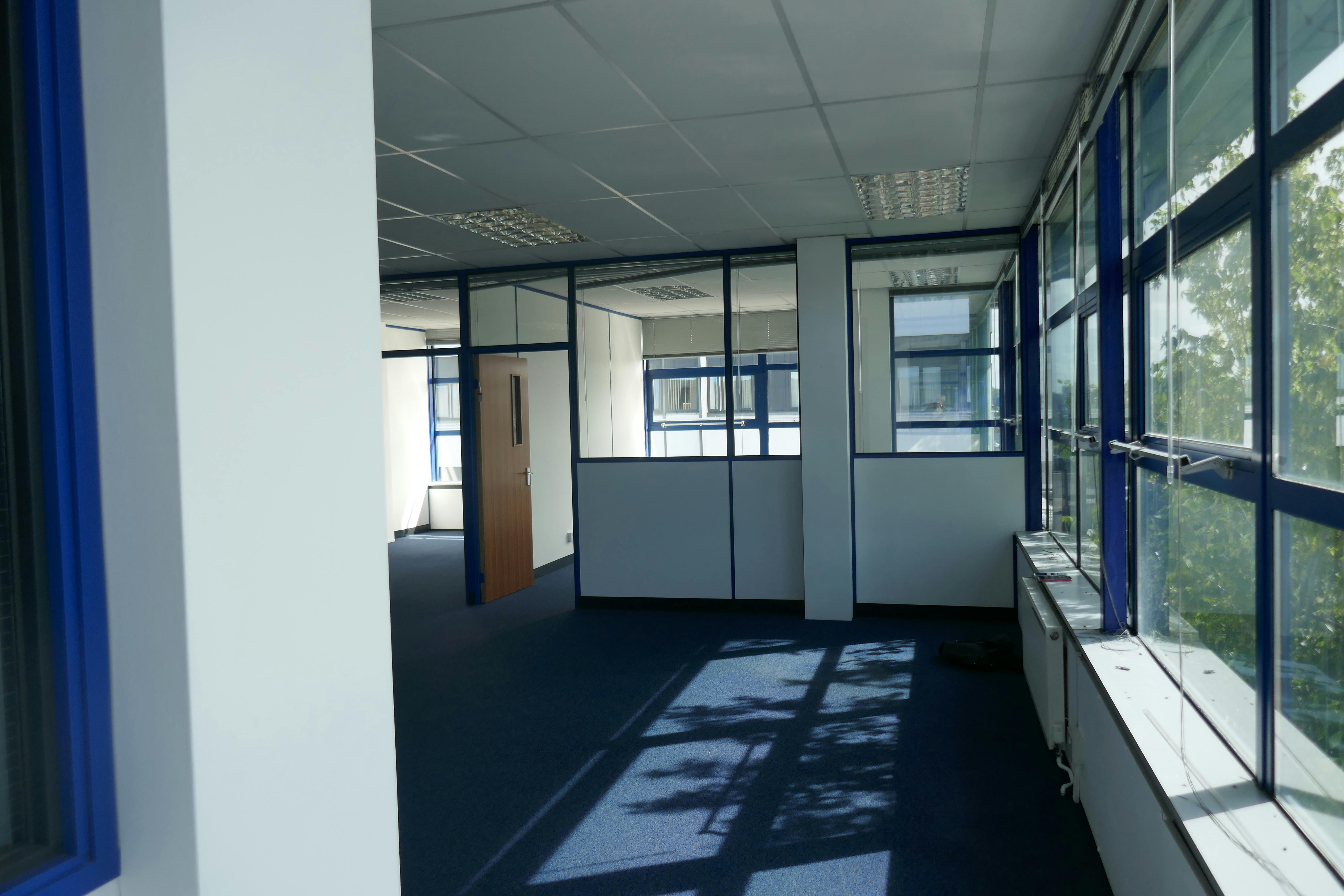 5 Astra Centre, Edinburgh Way, Harlow, Offices To Let - P1030371.JPG