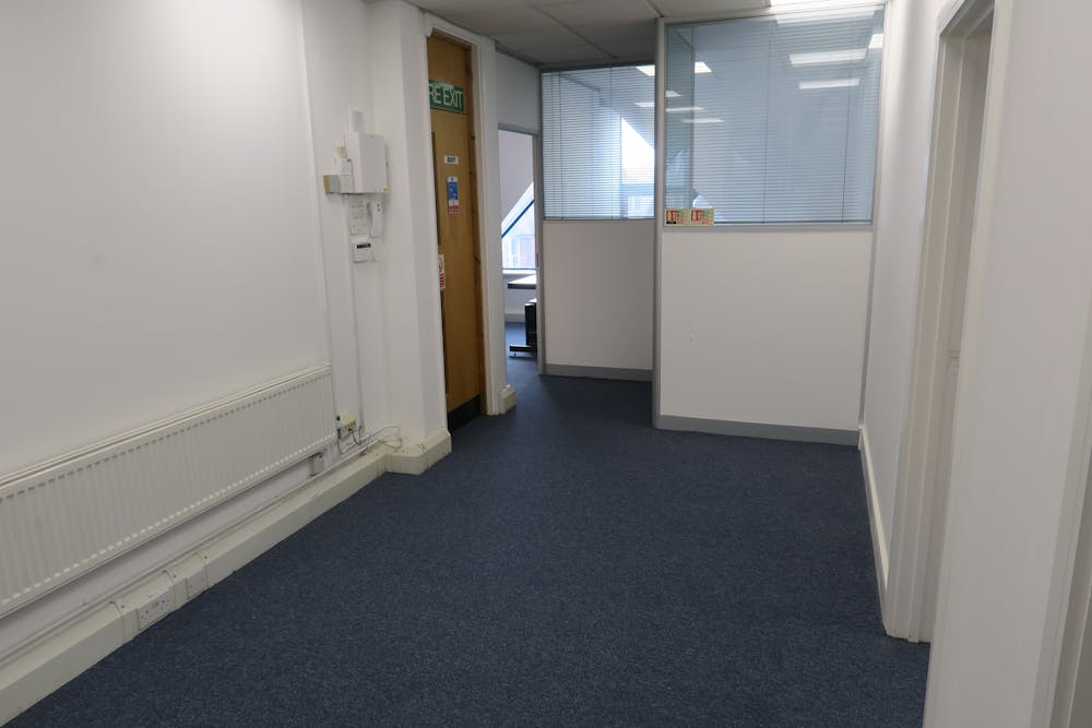 5 Warner House, Harrovian Business Village - IMG_2757.JPG