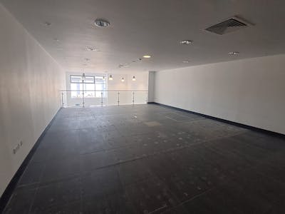 Unit 7, IO Trade Centre, Reading, Industrial/Logistics / Industrial / Storage / Trade Counter / Trade Counter / Showroom / Warehouse / Industrial / Warehouse To Let - 1000011156.jpg