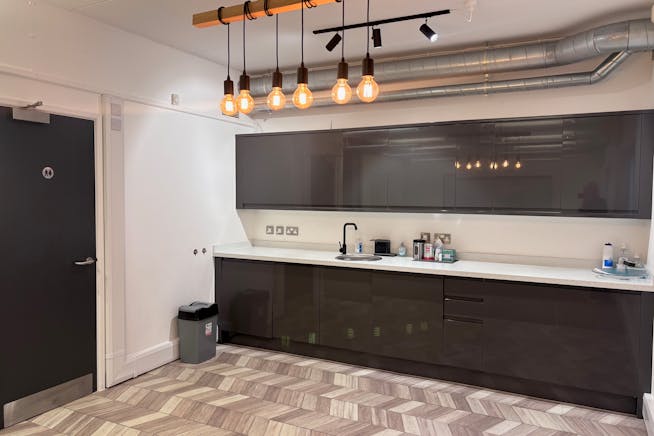 6 The Sanctuary, Ham Green, Office For Sale - IMG_9163.jpeg 6 The Sanctuary, Ham Green, Office For Sale - IMG_9163.jpeg