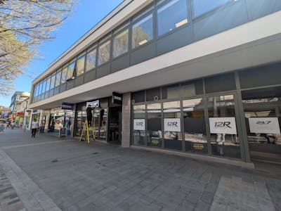 Morris House, Woking, Investment / Office / Retail For Sale - PXL_20260422_121031254.jpg