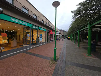 56 La Porte Precinct, Grangemouth, High Street Retail For Sale - PHOTO-2026-07-07-11-49-46.jpg