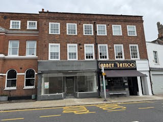 10 Windsor Street, Chertsey, Retail To Let - IMG_5258.JPEG