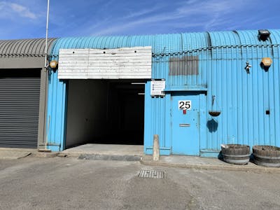 25 Summerstown, London, Industrial To Let - IMG_0225.jpeg