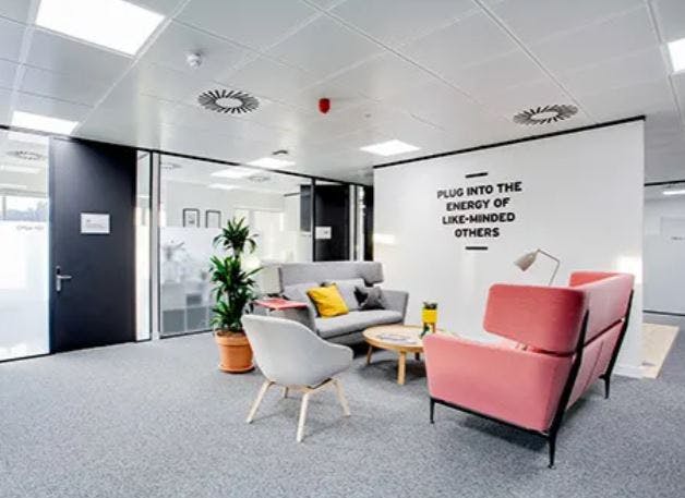 Office in Guildford - photo 2