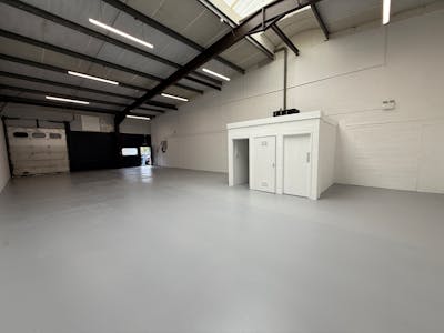 Unit 7 Redditch Trade Centre, Redditch, Industrial/Logistics To Let - IMG_6270.JPG