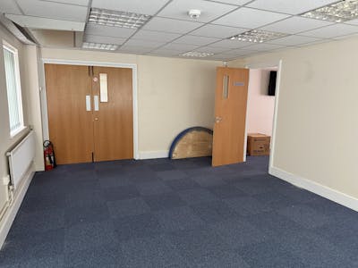 Unit 8, Arden Court, Alcester, Office To Let / For Sale - IMG_0471.JPG