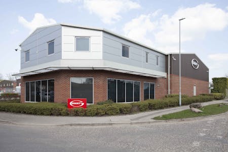 Unit 8A Hopton Industrial Estate, Devizes, Industrial To Let / For Sale - Unit 8A Hopton Road 2