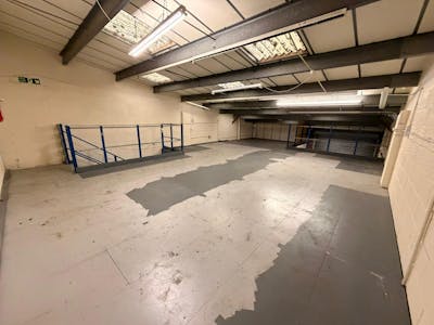11 Rosshill Industrial Park, Southend-on-Sea, Industrial To Let - WhatsApp Image 2026-05-11 at 16.11.25 (2).jpeg