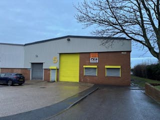 Unit 5 Lister Road Industrial Estate, Basingstoke, Industrial To Let - Lister 5 Picture10  24 01 2025.jpg