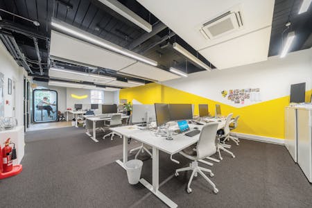 3 Bath Place, London, Office To Let - 131219176859c93b5e940.jpg