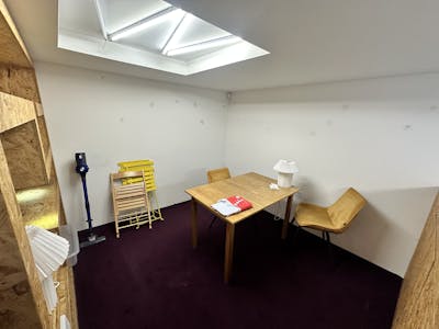 79 Askew Road, London, Retail / Wellbeing To Let / For Sale - 0646C47EFBDD476D9FDA1DD0FD38235E.jpeg