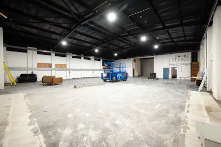 Lyndean Industrial Estate, Abbey Wood, Industrial To Let - w (9).jpg