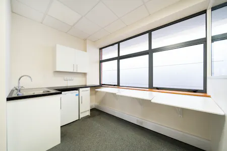 Unit 9, Borehamwood, Office To Let / For Sale - p12.jpg