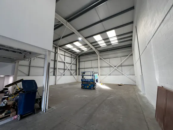 Unit 9, Redhill 23 Business Park, Redhill, Industrial To Let - IMG_4096.jpeg
