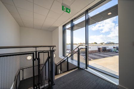 Unit B Railway Triangle, Portsmouth, Industrial/Logistics / Warehouse / Industrial / Warehouse To Let - UNIT B Railway Triangle 55.jpg