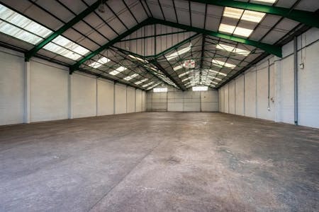 Unit A2 Vale Industrial Estate, Watford, Industrial / Light Industrial / Warehouse To Let - 2.jpg