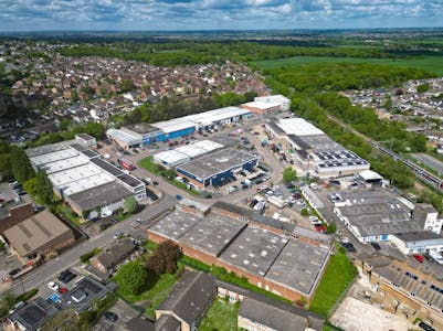 7 Eldon Way, Hockley, Gym / Leisure / Office To Let - WhatsApp Image 20251119 at 101748_94db42f9.jpg