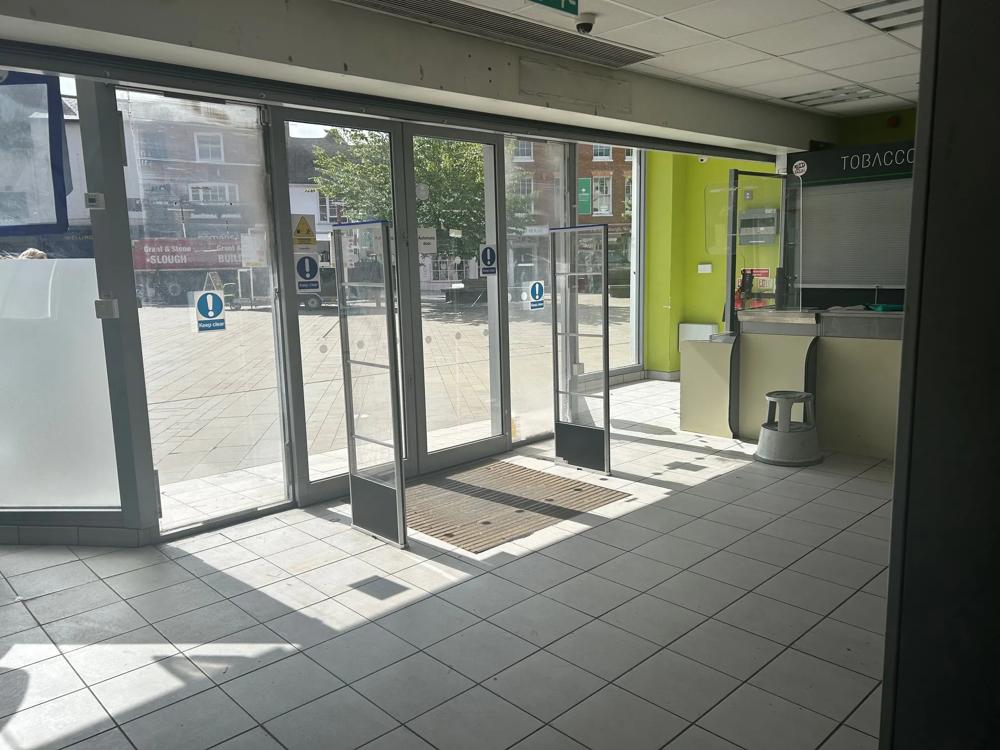 9-10 Market Place, Wokingham, Retail To Let - 6.jpg