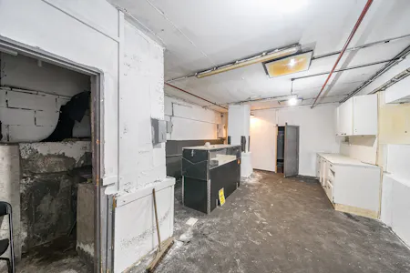 Bunker 51, 3 Herringham Road, Charlton, Class E Retail / Leisure / D2 (Assembly and Leisure) / Leisure / Light Industrial / Open Storage / Trade / Warehouse / Yard To Let - 1433196-20-69c3e320f3774.jpg