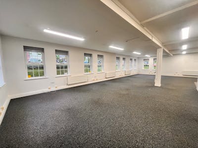 21, Hornbeam Square South, Harrogate, Office To Let - image00009.jpeg