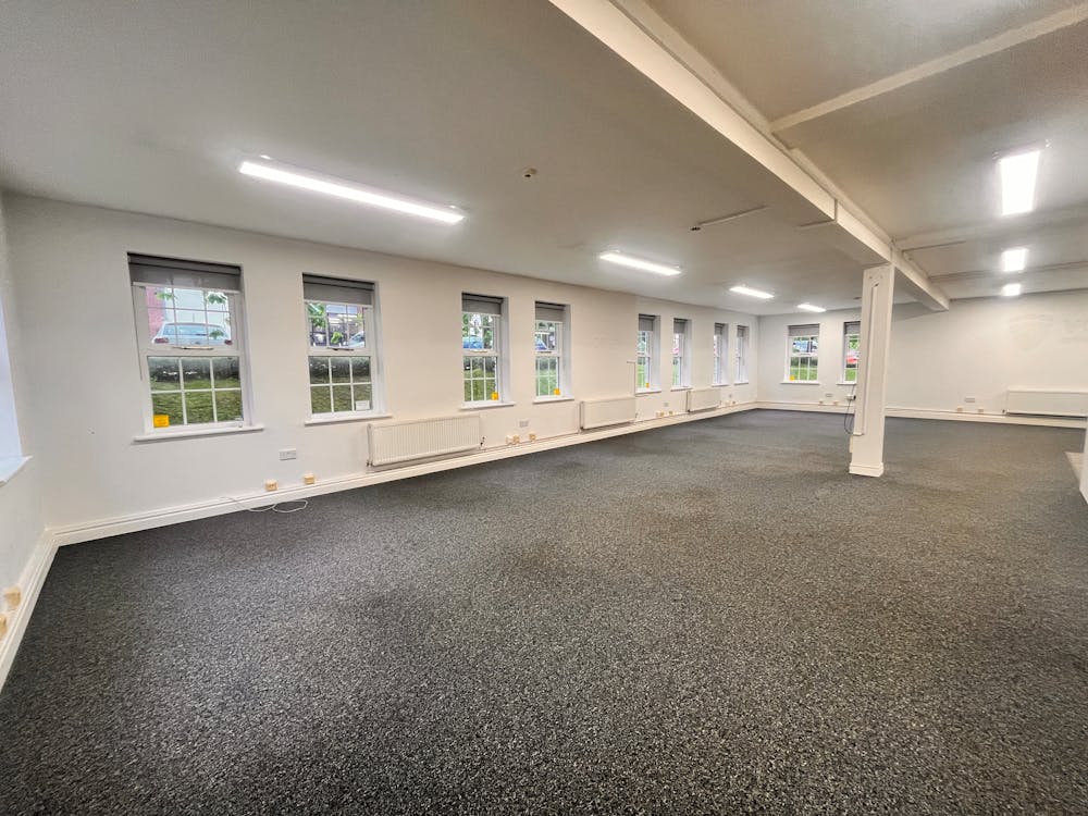 21, Hornbeam Square South, Harrogate, Office To Let - image00009.jpeg