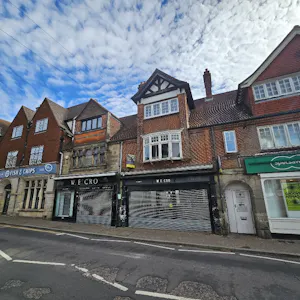 8 High Street, Crowborough, Office / Retail To Let - 20260901_101039_resized.jpg