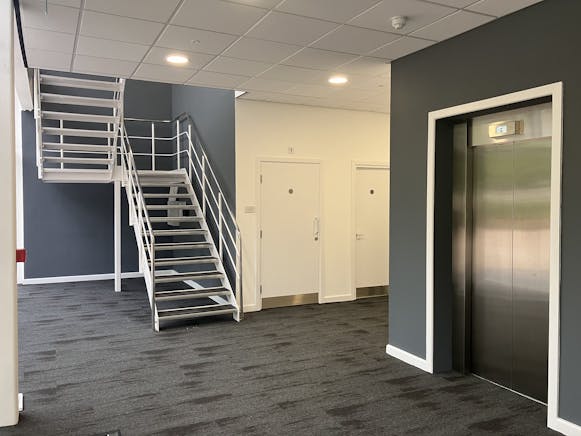 Mulberry Building, Mulberry, Swindon, Office To Let - 20240819 092326.jpg Mulberry Building, Mulberry, Swindon, Office To Let - 20240819 092326.jpg