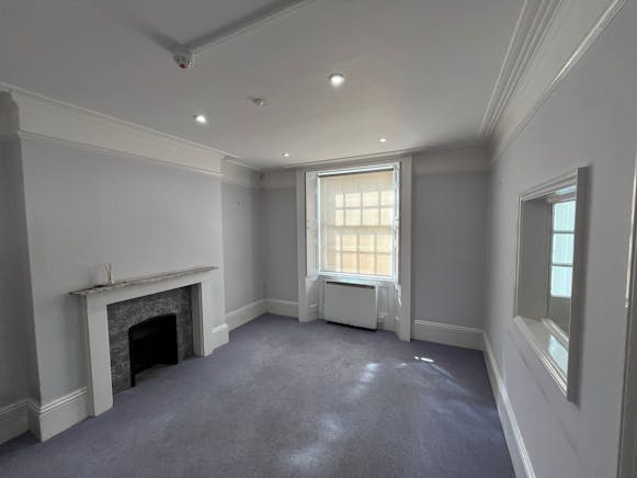 10 Easton Street, High Wycombe, Offices For Sale - a98f18a57fb8496eacf7946dd26fcbbe.jpg