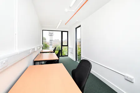 Vulcan Works, 107 Lancaster Road, New Barnet, D1 (Non Residential Institutions) / D2 (Assembly and Leisure) / Leisure / Office To Let - p04.JPG