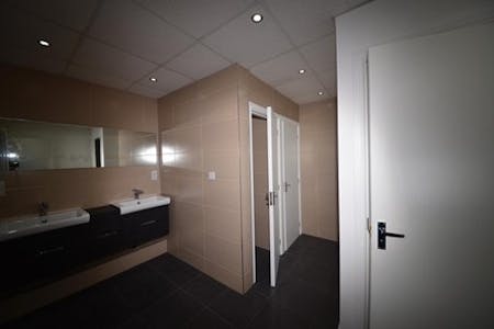 Unit 4 Heron Trading Estate, Alliance Road, Park Royal, Industrial/Logistics / Office To Let - Picture6.jpg