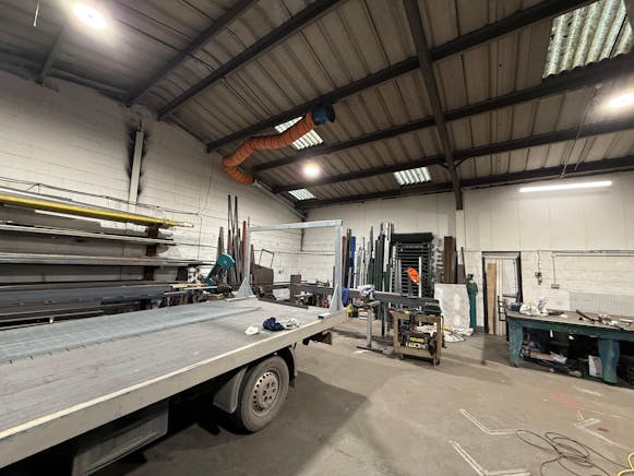 16 Robert Leonard Industrial Site, Southend-on-Sea, Industrial To Let - WhatsApp Image 2026-03-23 at 16.57.31.jpeg