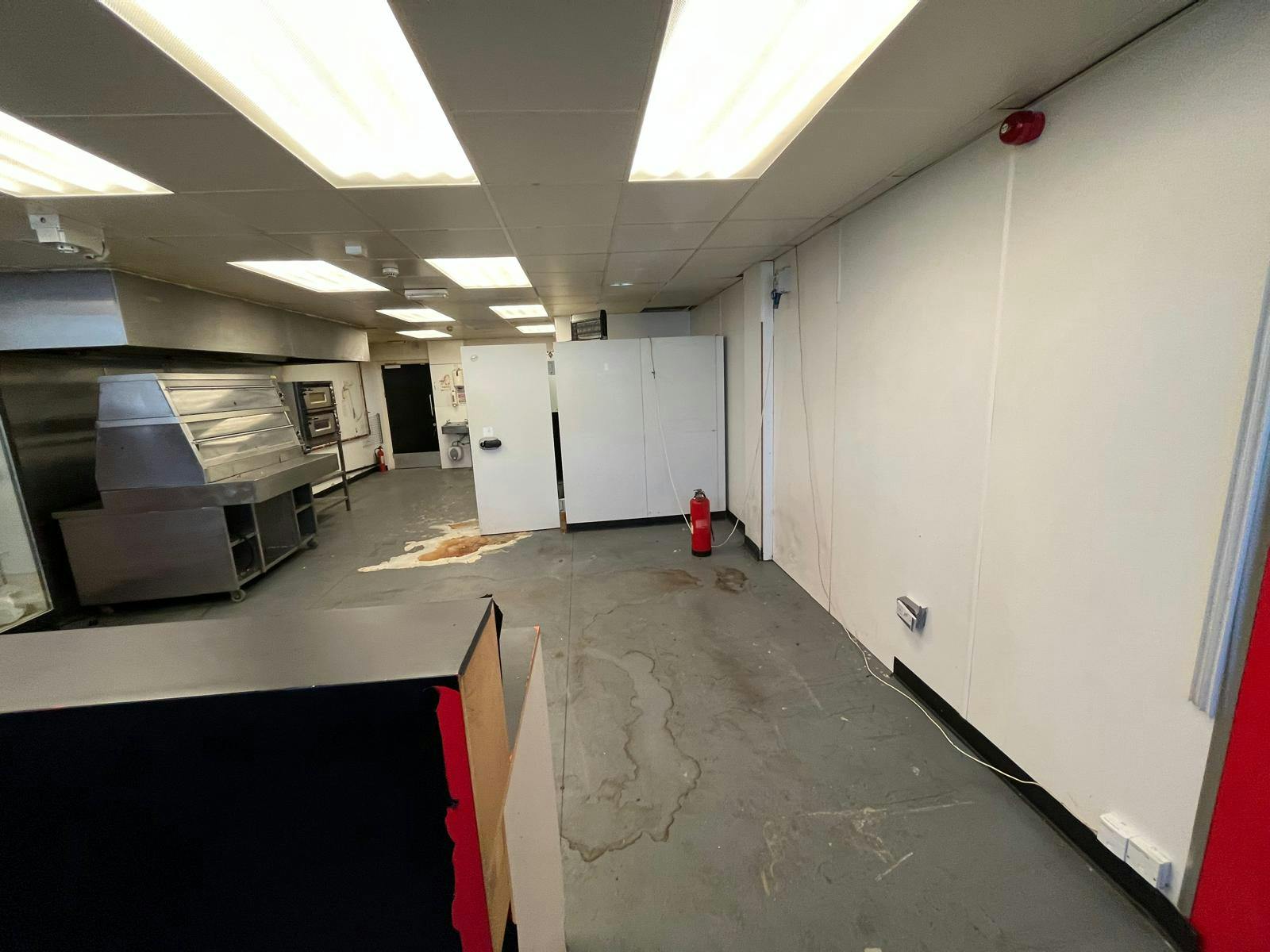 7 Berwick Parade, Stockport, Restaurant / Retail To Let - IMG20250605WA0015.jpg