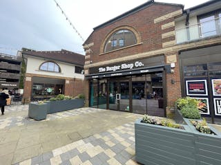 Unit 7 Piries Place, Horsham, E (commercial/business and service) / Retail To Let - 15.jpg