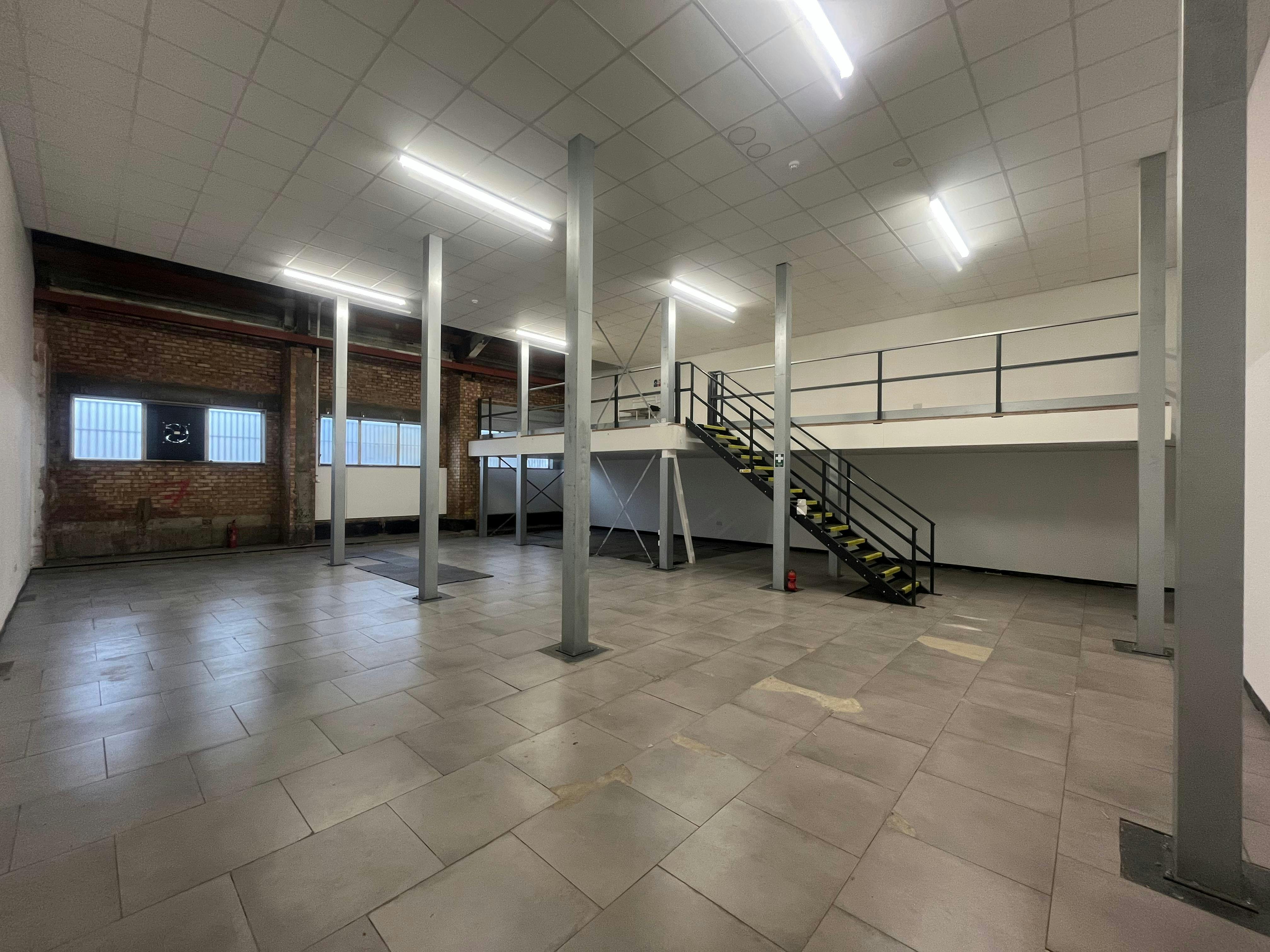 Oxgate House, Oxgate Lane - 2.jpg