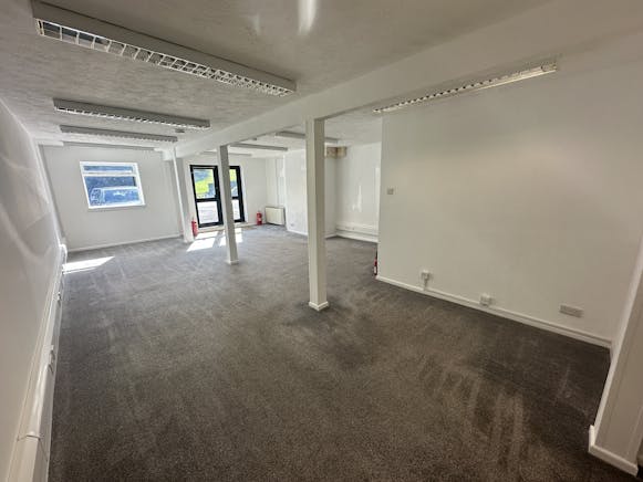 1 & 1a Abbey Business Park, Monks Walk, Farnham, Offices To Let - IMG_9727.JPG