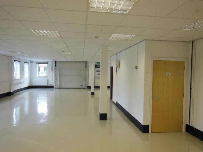 4 Fleet Business Park, Fleet, Warehouse & Industrial To Let - DSCN6398.JPG