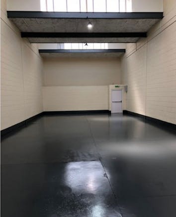 Unit 5 Kenrich Business Park, Harlow, Industrial To Let - Internal 2.jpg