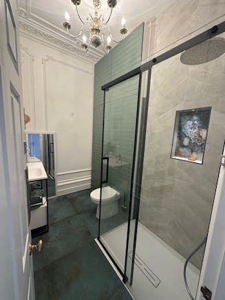 Offices, 7 High Street, Windsor, Offices To Let - 9.jpg