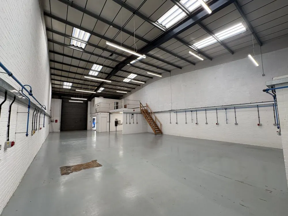 4 Thorpe Close, Banbury, Industrial To Let - IMG_4080.jpg