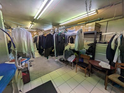 208 High Street, Dorking, Investment / Residential / Retail For Sale - 1000040158.jpg