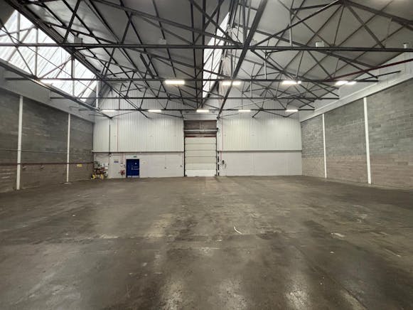 Unit 15, 29 Gordon Avenue, Glasgow, Industrial To Let - PHOTO-2026-04-12-17-30-36 3.jpg
