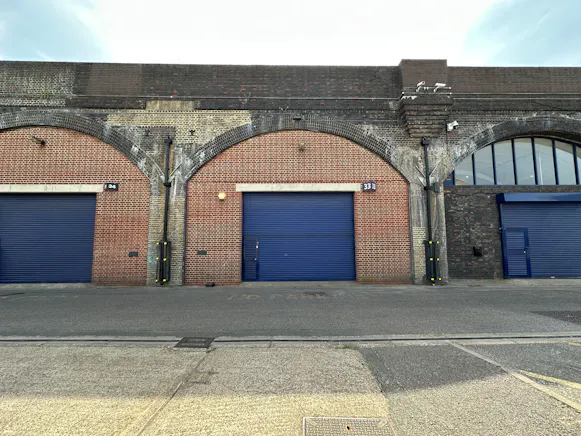 Arch 33 London Stone Business Estate, Battersea, Industrial To Let - 20260724_102858192_iOS.jpg