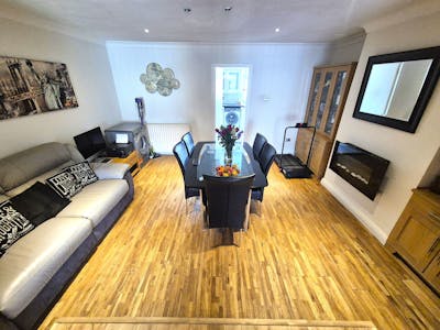 120-122, Station Road, Glossop, Residential / Retail For Sale - 20260217_123012.jpg