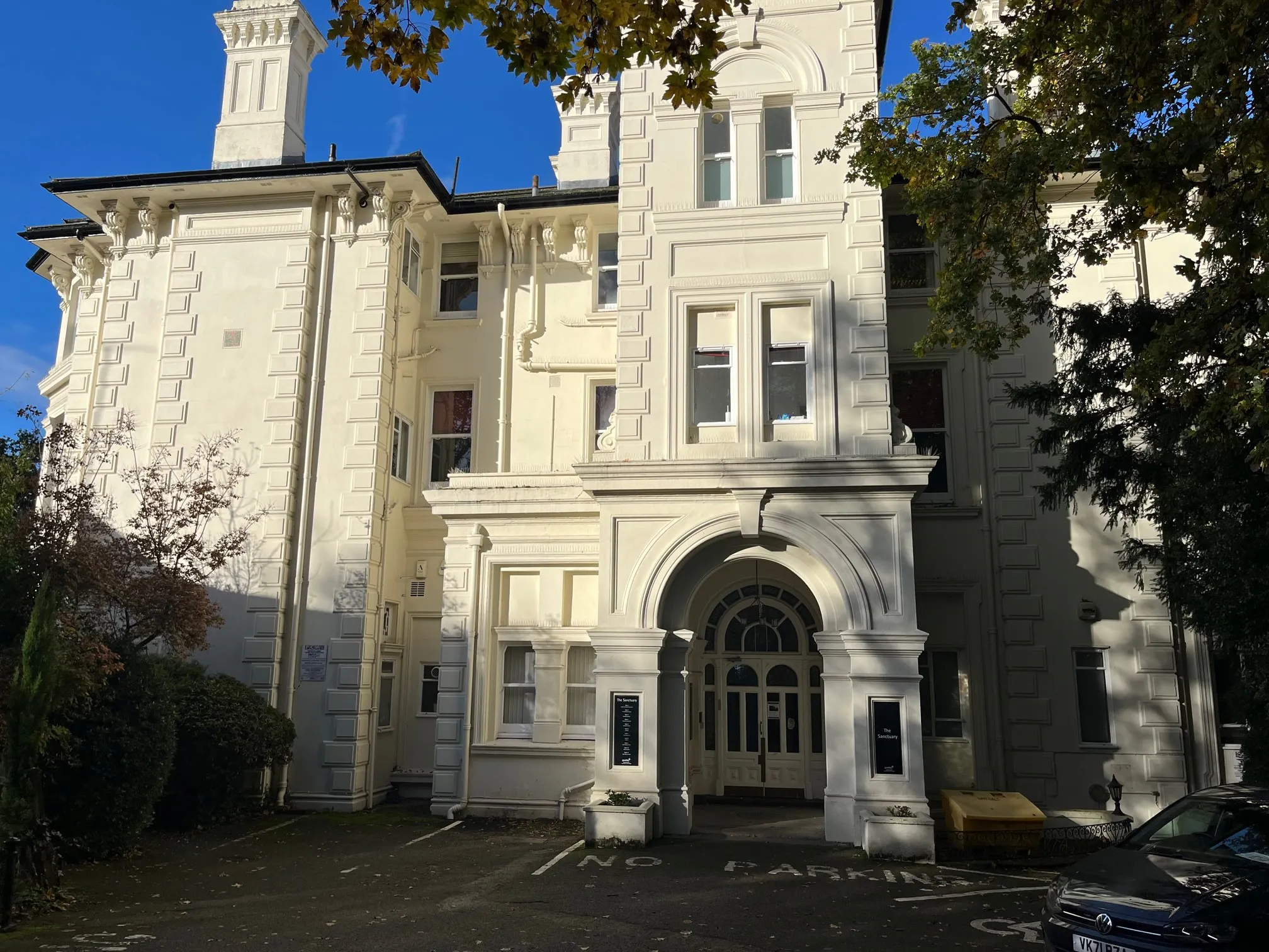 Office in Surbition