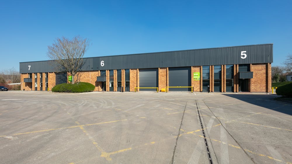 Unit 6, Park 17 Industrial Estate, Moss Lane - 5 Externals 1D0A2281.jpg