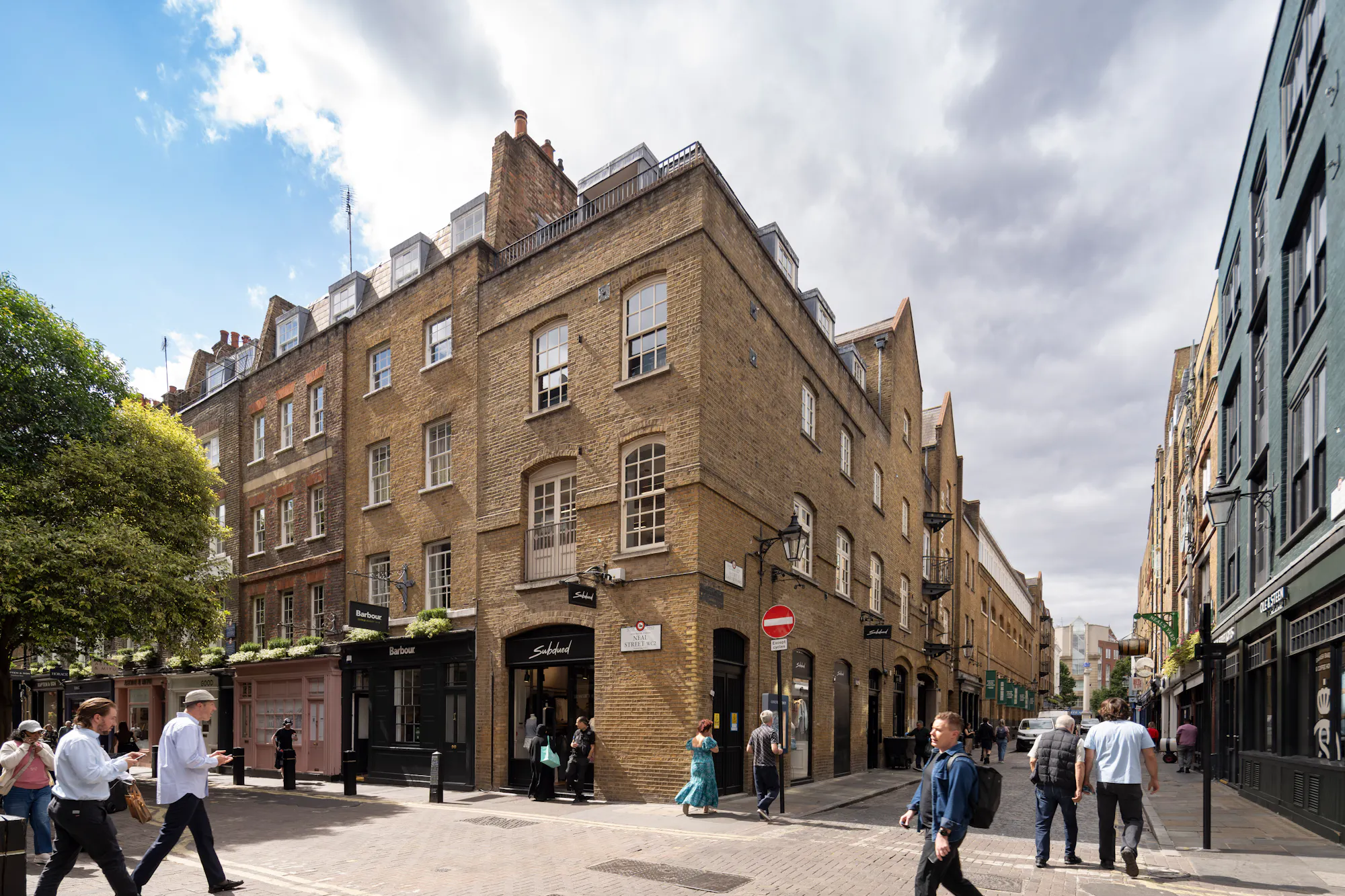 16-20 Shorts Gardens, London