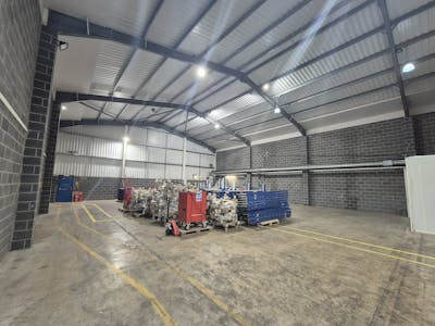 Unit D2, Meadowbank Business Park, Oldham, Industrial/Logistics To Let / For Sale - 20251020_112931.jpg